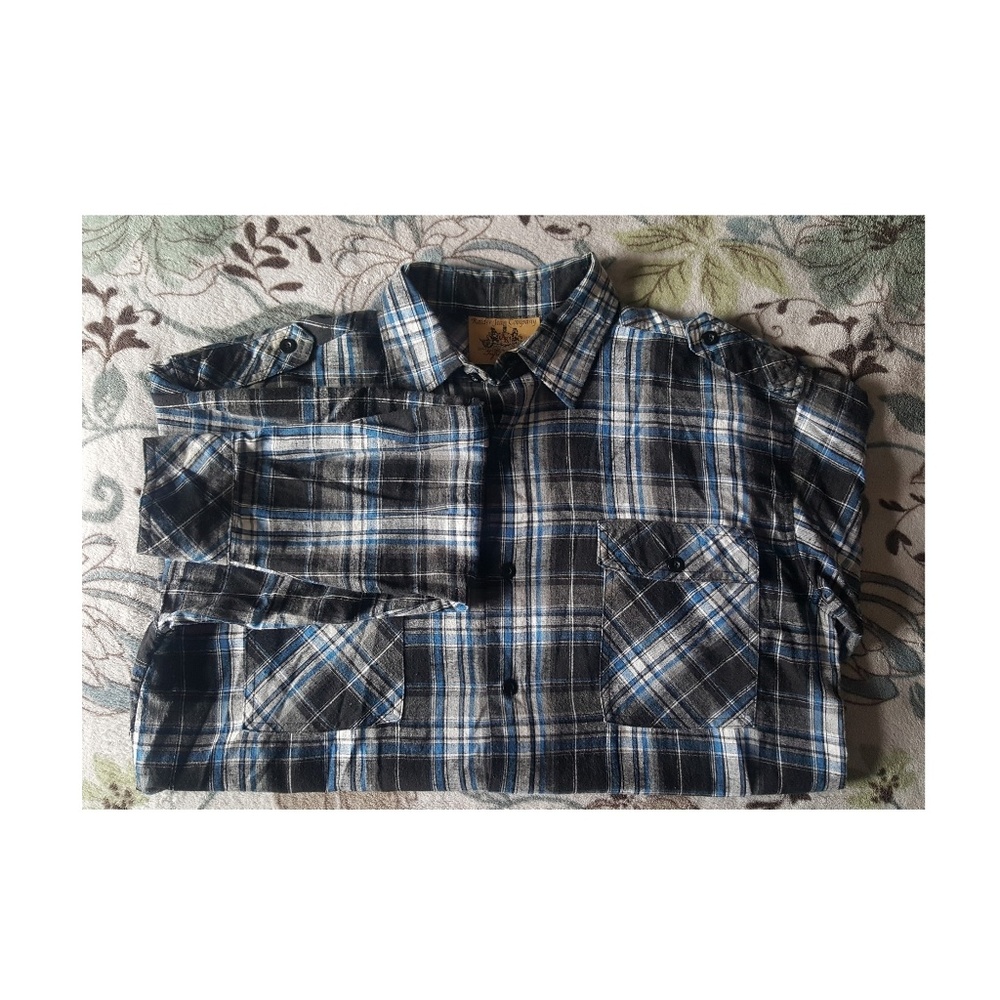 Plaid button-up